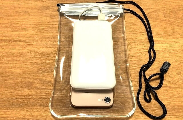 防水スマホケース